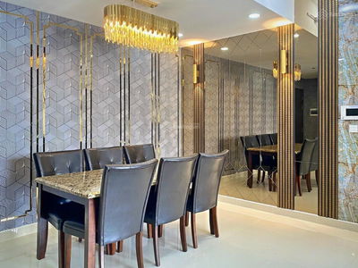 River Gate, Vietnam River Gate, Vietnam