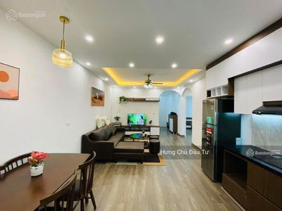 Hoang Hoa Tham Street, Vietnam Hoang Hoa Tham Street, Vietnam