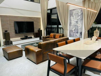 The Nine, Vietnam The Nine, Vietnam