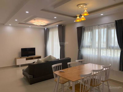 Topaz Twins, Vietnam Topaz Twins, Vietnam