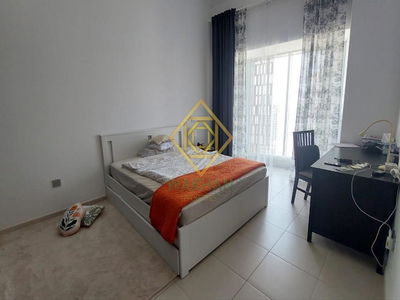 Cayan Tower, United Arab Emirates  Cayan Tower, United Arab Emirates