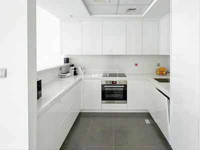 Cayan Tower, United Arab Emirates  Cayan Tower, United Arab Emirates