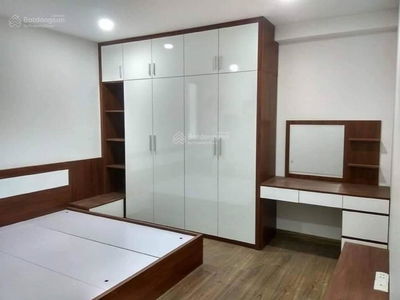 Au Co Street, Vietnam Au Co Street, Vietnam