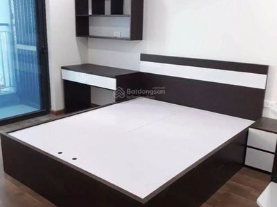 Au Co Street, Vietnam Au Co Street, Vietnam