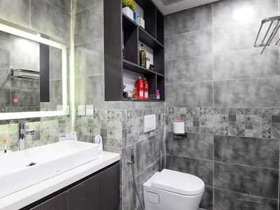 The Golden Palm Le Van Luong, Vietnam The Golden Palm Le Van Luong, Vietnam