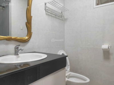 Hoang Anh Thanh Binh, Vietnam  Hoang Anh Thanh Binh, Vietnam