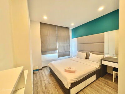 Sunrise City, Vietnam  Sunrise City, Vietnam