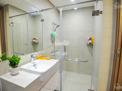 Golden Palace, Vietnam Golden Palace, Vietnam