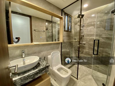 The Peak, Vietnam  The Peak, Vietnam