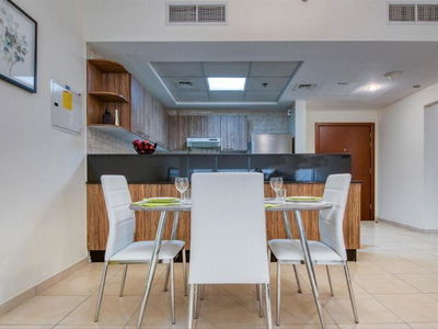 Burj Al Nujoom, United Arab Emirates  Burj Al Nujoom, United Arab Emirates