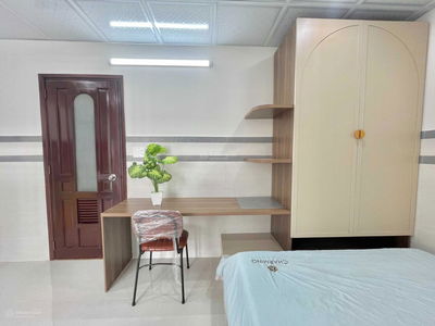 Dang Thuy Tram Street, Vietnam Dang Thuy Tram Street, Vietnam