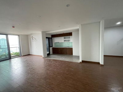 Green Diamond, Vietnam Green Diamond, Vietnam