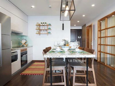 D'. Le Roi Soleil, Vietnam D'. Le Roi Soleil, Vietnam