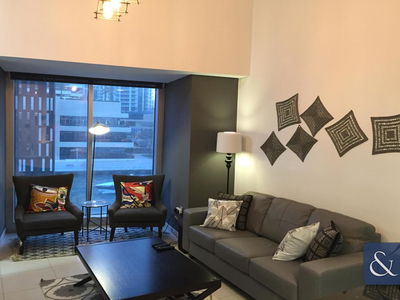 Cayan Tower, United Arab Emirates  Cayan Tower, United Arab Emirates