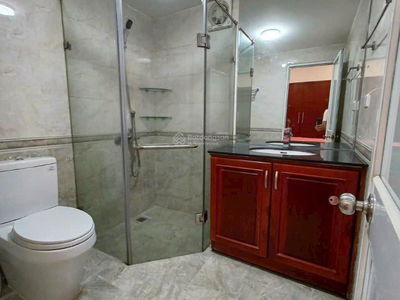 Duong Dinh Nghe Street, Vietnam Duong Dinh Nghe Street, Vietnam