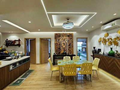 The Nine, Vietnam The Nine, Vietnam