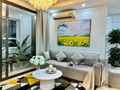 The Nine, Vietnam The Nine, Vietnam