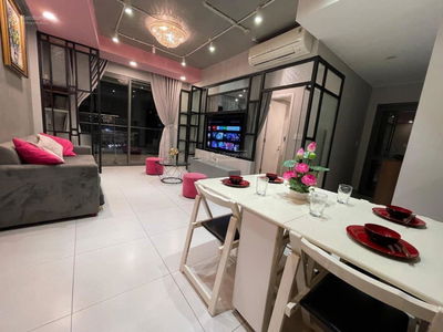 Sunrise City, Vietnam Sunrise City, Vietnam