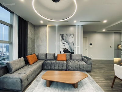 The Nine, Vietnam The Nine, Vietnam