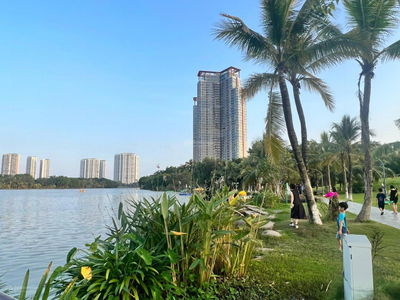 Swan Lake Onsen, Vietnam Swan Lake Onsen, Vietnam