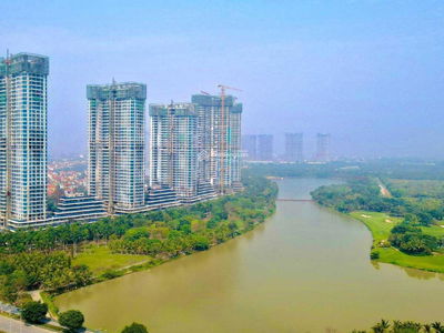 Swan Lake Onsen, Vietnam Swan Lake Onsen, Vietnam