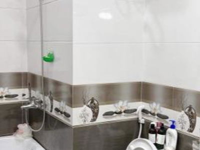 Ngo Tat To Street, Vietnam Ngo Tat To Street, Vietnam