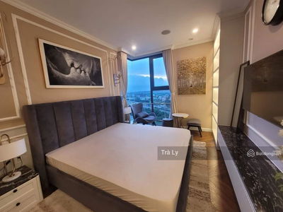 Jamila Khang Dien, Vietnam Jamila Khang Dien, Vietnam