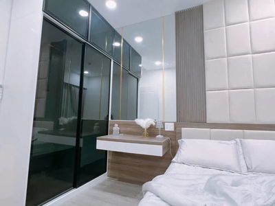 Sunrise Riverside, Vietnam  Sunrise Riverside, Vietnam