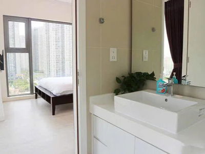 Gateway Madison, Vietnam Gateway Madison, Vietnam