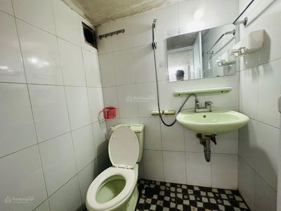 Nguyen Chi Thanh Street, Vietnam Nguyen Chi Thanh Street, Vietnam