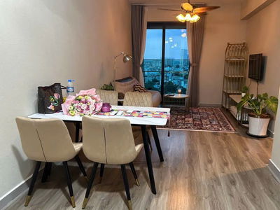 Happy In View, Vietnam Happy In View, Vietnam