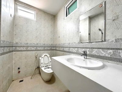 Housing in Ho Chi Minh City, Vietnam  Housing in Ho Chi Minh City, Vietnam