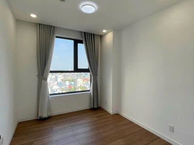 Dlusso, Vietnam  Dlusso, Vietnam