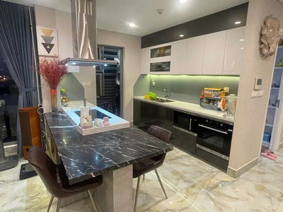 Diamond Island, Vietnam Diamond Island, Vietnam