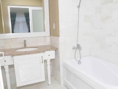 Housing in Ho Chi Minh City, Vietnam Housing in Ho Chi Minh City, Vietnam