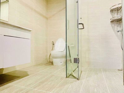 The Golden Palm Le Van Luong, Vietnam The Golden Palm Le Van Luong, Vietnam