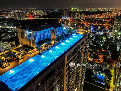 Hoang Thanh Pearl, Vietnam Hoang Thanh Pearl, Vietnam