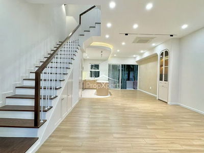 Diamond Island, Vietnam Diamond Island, Vietnam