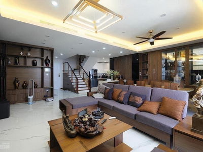 The Golden Armor, Vietnam The Golden Armor, Vietnam