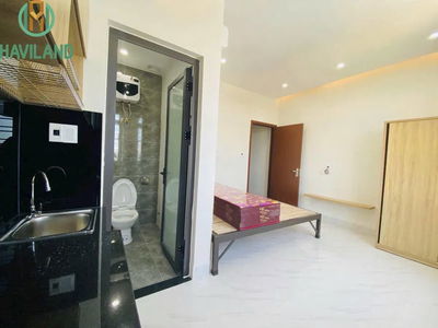 The Head, Vietnam The Head, Vietnam