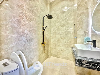 Gehäuse In Hanoi, Vietnam Gehäuse In Hanoi, Vietnam