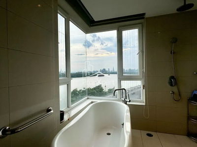 Diamond Island, Vietnam Diamond Island, Vietnam