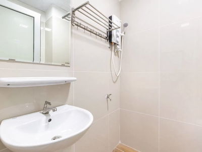 Housing in Ha GJong, Vietnam Housing in Ha GJong, Vietnam