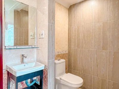 Housing in Ho Chi Minh City, Vietnam  Housing in Ho Chi Minh City, Vietnam