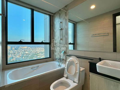 Happy in Vista, Vietnam Happy in Vista, Vietnam