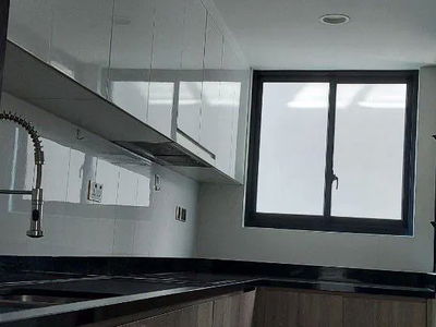 Happy in Vista, Vietnam  Happy in Vista, Vietnam