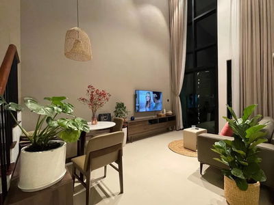 Happy in Vista, Vietnam  Happy in Vista, Vietnam