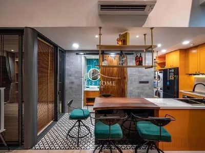 Happy in Vista, Vietnam  Happy in Vista, Vietnam