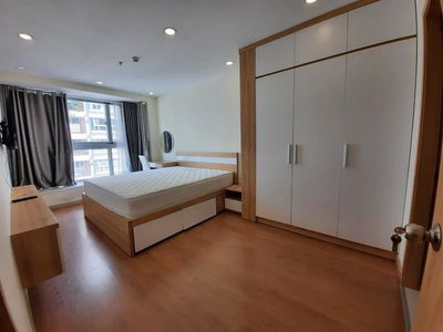 Scenic Valley, Vietnam  Scenic Valley, Vietnam