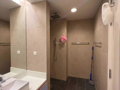 Azura, Vietnam Azura, Vietnam